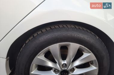 Седан Kia Optima 2016 в Києві