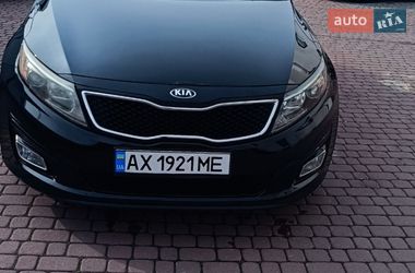 Седан Kia Optima 2014 в Ужгороді