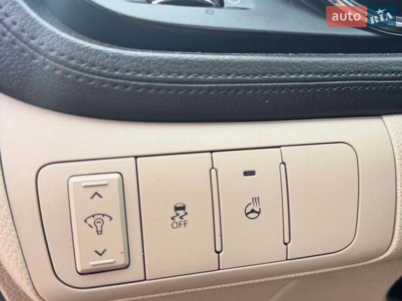 Седан Kia Optima 2012 в Одессе