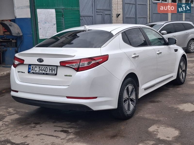 Седан Kia Optima 2012 в Луцке