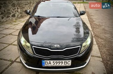 Седан Kia Optima 2013 в Новомиргороде