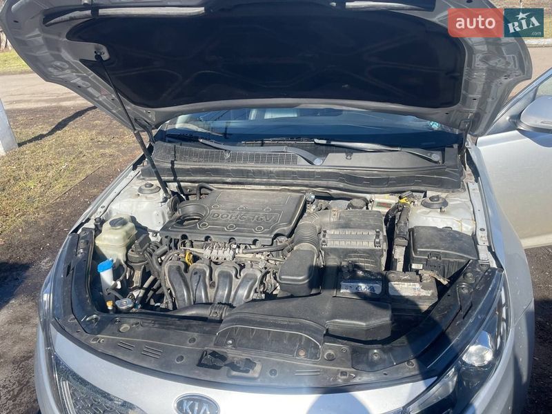 Седан Kia Optima 2012 в Борисполе
