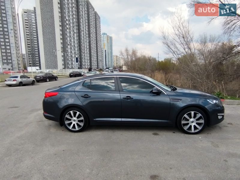 Седан Kia Optima 2013 в Києві