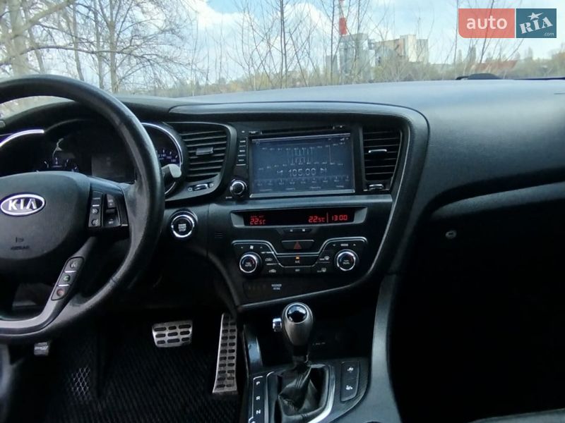 Седан Kia Optima 2013 в Києві