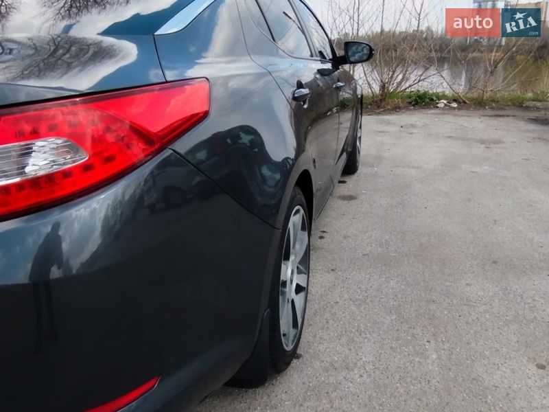 Седан Kia Optima 2013 в Києві