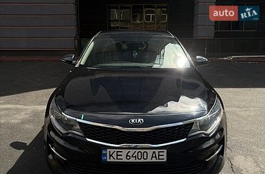 Седан Kia Optima 2016 в Днепре