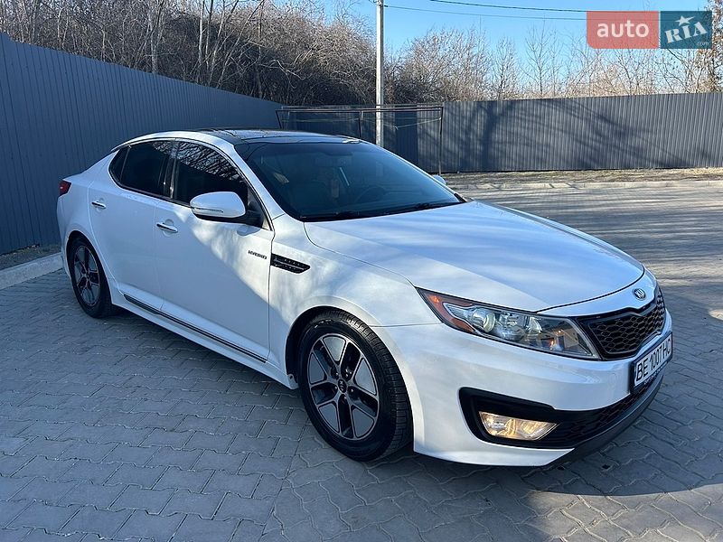 Седан Kia Optima 2013 в Николаеве
