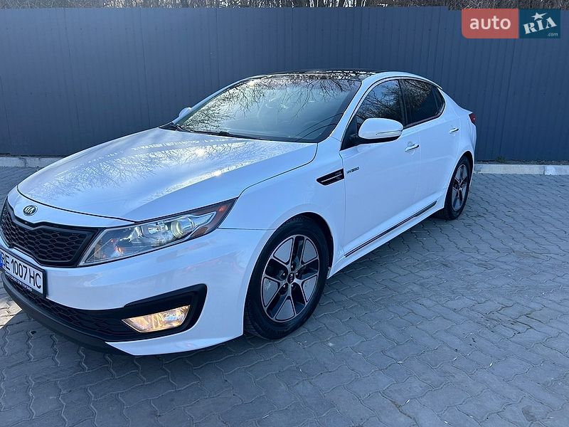 Седан Kia Optima 2013 в Николаеве