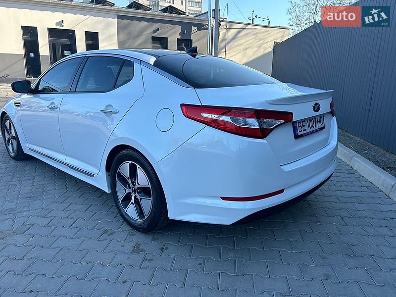 Седан Kia Optima 2013 в Николаеве