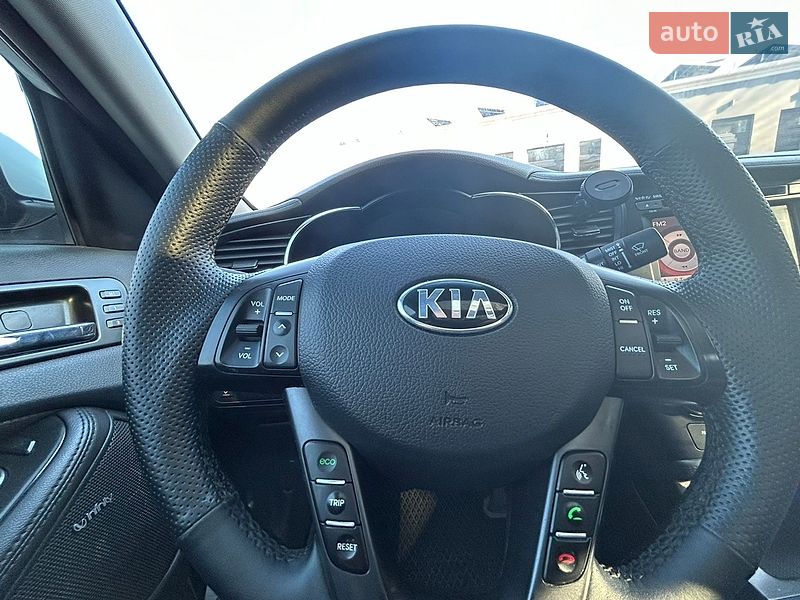 Седан Kia Optima 2013 в Николаеве