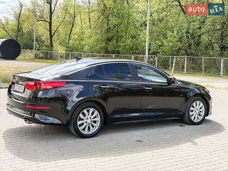 Седан Kia Optima 2014 в Черновцах