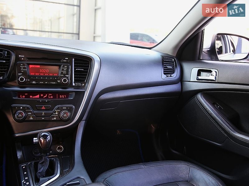 Седан Kia Optima 2011 в Харькове