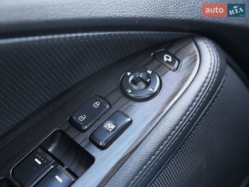Седан Kia Optima 2011 в Харькове
