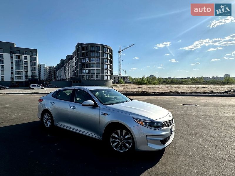 Седан Kia Optima 2016 в Черкасах