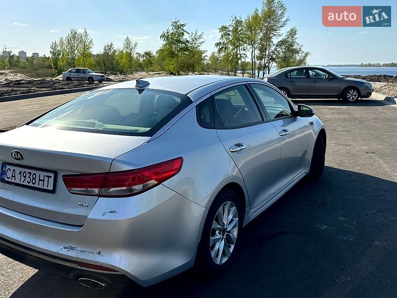 Седан Kia Optima 2016 в Черкасах