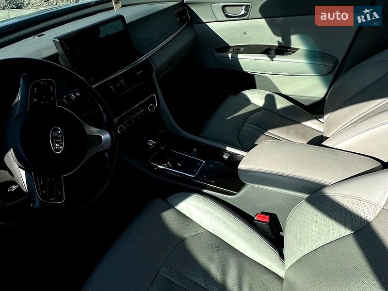 Седан Kia Optima 2016 в Черкасах
