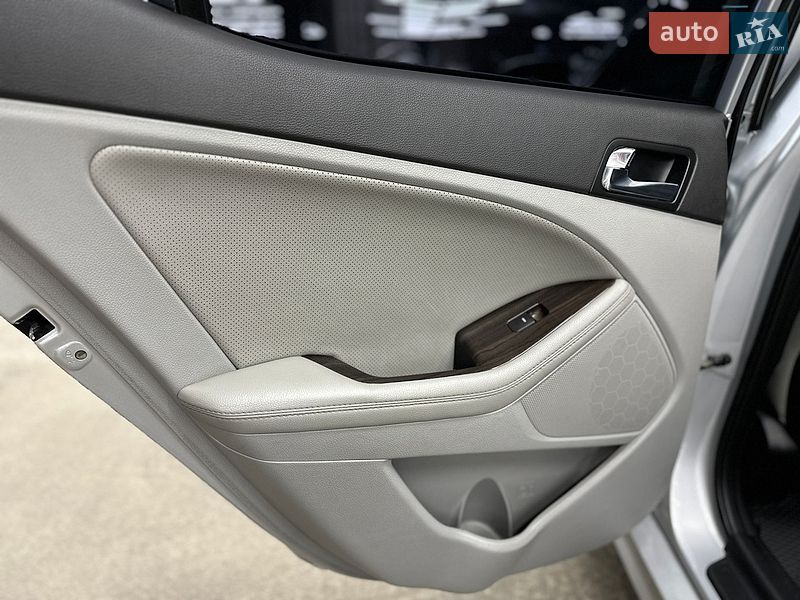 Седан Kia Optima 2014 в Харкові