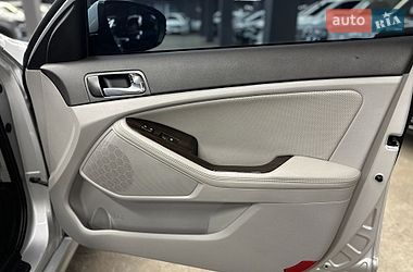 Седан Kia Optima 2014 в Харкові