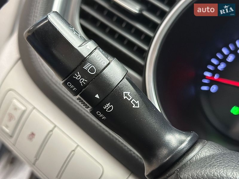 Седан Kia Optima 2014 в Харкові