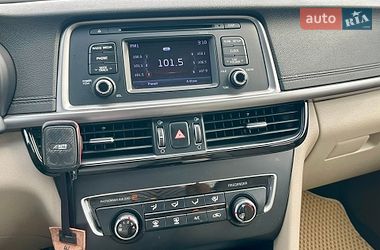 Седан Kia Optima 2016 в Киеве