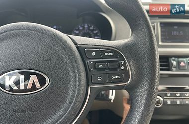 Седан Kia Optima 2016 в Киеве