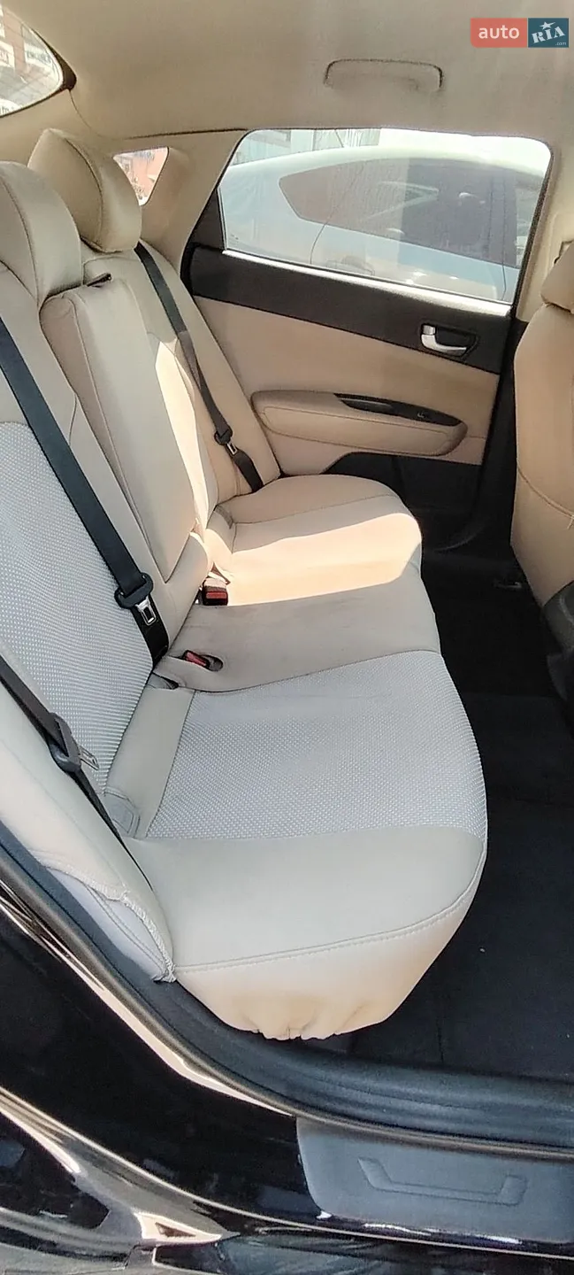 2017 Kia Optima - мініатюра 6