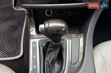 Седан Kia Optima 2014 в Киеве