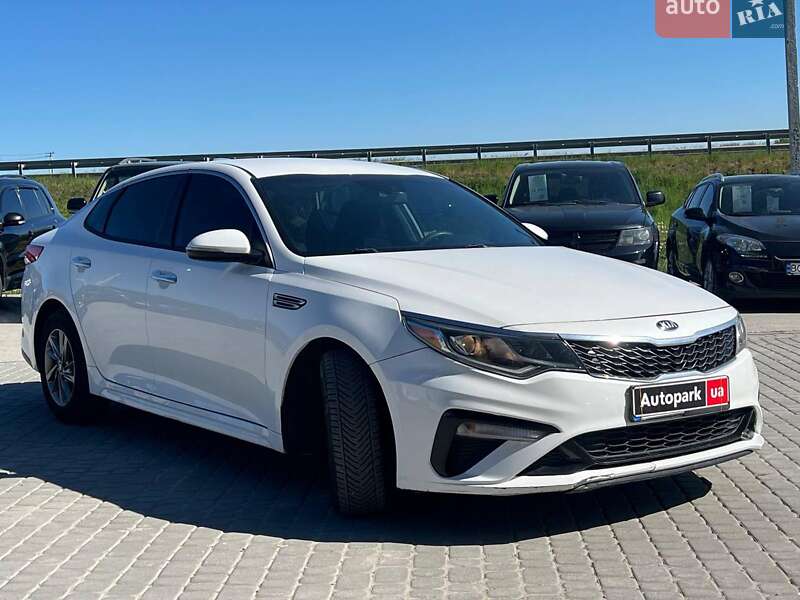 Седан Kia Optima 2018 в Львове