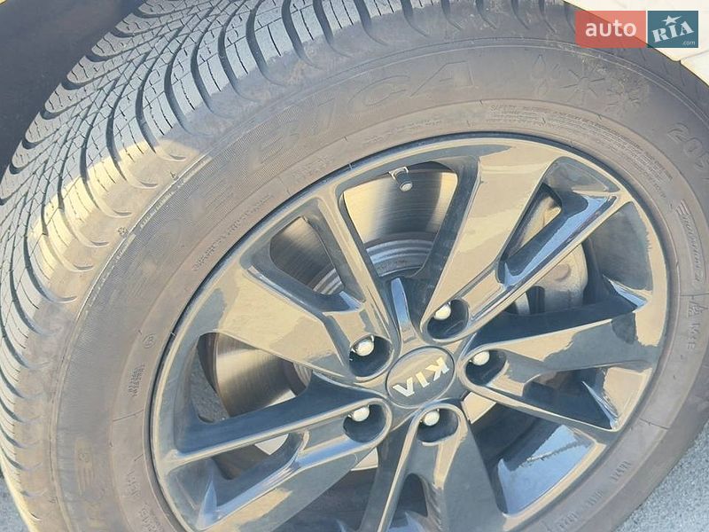 Седан Kia Optima 2016 в Києві