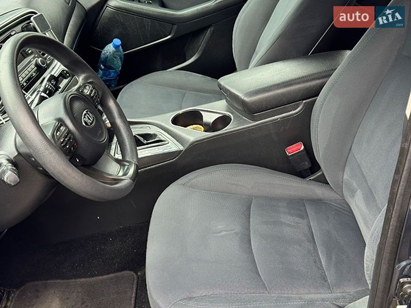 Седан Kia Optima 2014 в Славуті