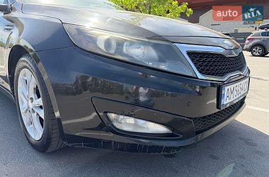 Седан Kia Optima 2013 в Киеве