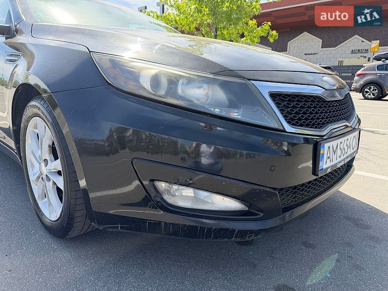 Седан Kia Optima 2013 в Киеве