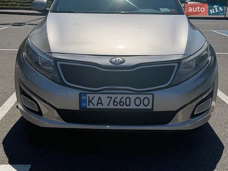 Седан Kia Optima 2013 в Киеве