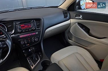 Седан Kia Optima 2011 в Києві