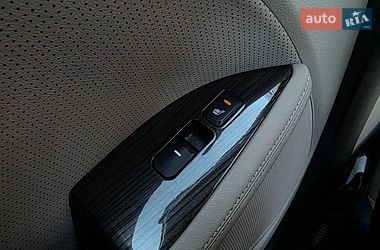 Седан Kia Optima 2011 в Києві
