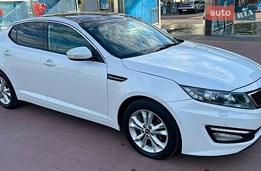 Седан Kia Optima 2012 в Ровно