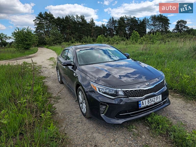 Седан Kia Optima 2017 в Киеве