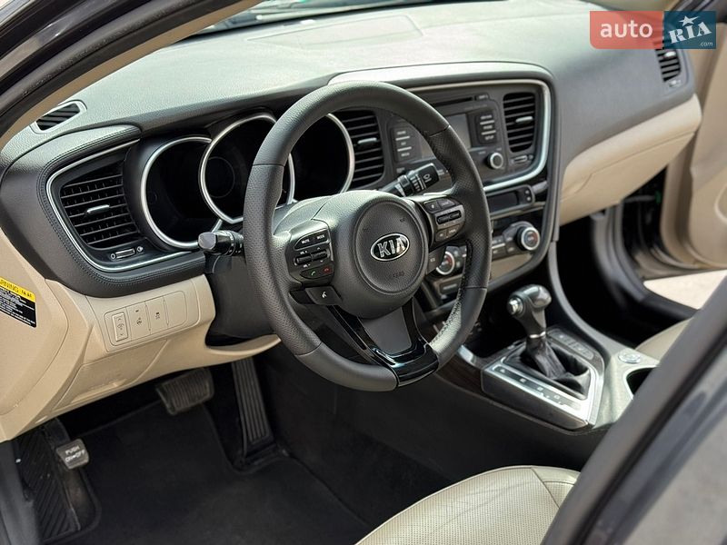 Седан Kia Optima 2015 в Киеве