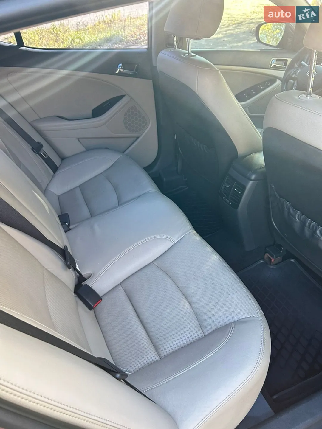 2011 Kia Optima - мініатюра 17