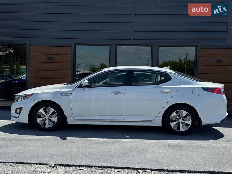 Седан Kia Optima 2015 в Рівному