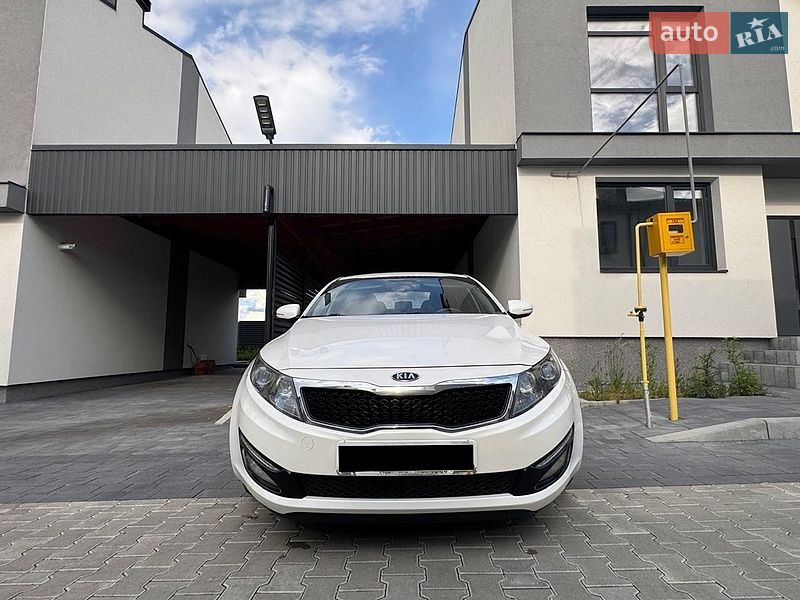 2011 KIA Optima, VIN KNAGN411BC5227164:plate — фото 1 (autoria)