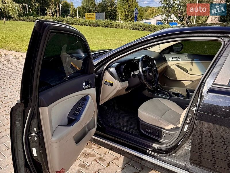 Седан Kia Optima 2014 в Черновцах