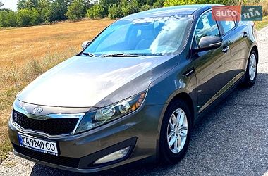Седан Kia Optima 2012 в Лозовой
