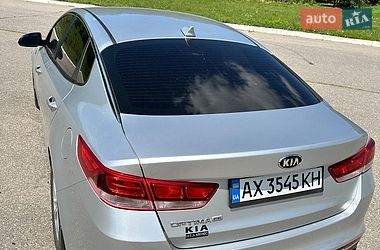 Седан Kia Optima 2017 в Харкові