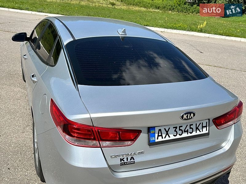 Седан Kia Optima 2017 в Харкові