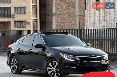 Седан Kia Optima 2015 в Ивано-Франковске