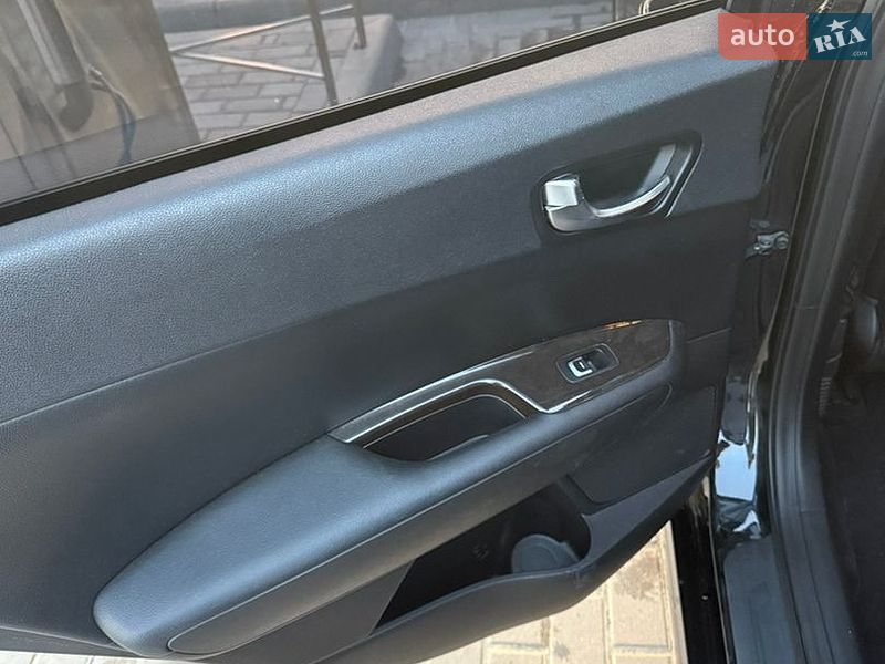 Седан Kia Optima 2016 в Одессе