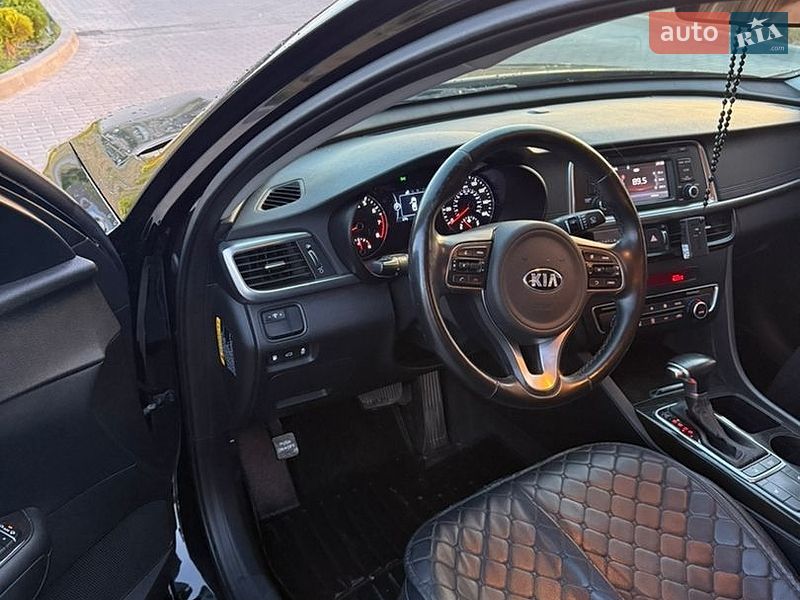 Седан Kia Optima 2016 в Одессе