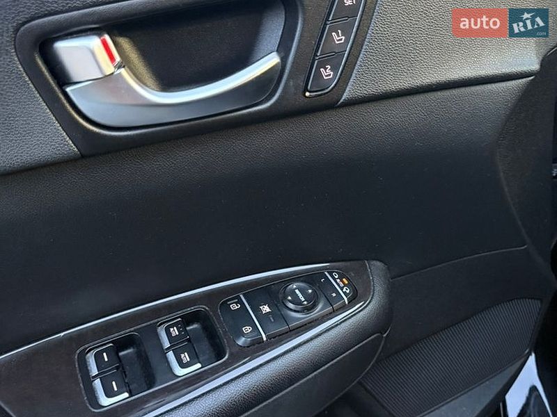 Седан Kia Optima 2016 в Одессе