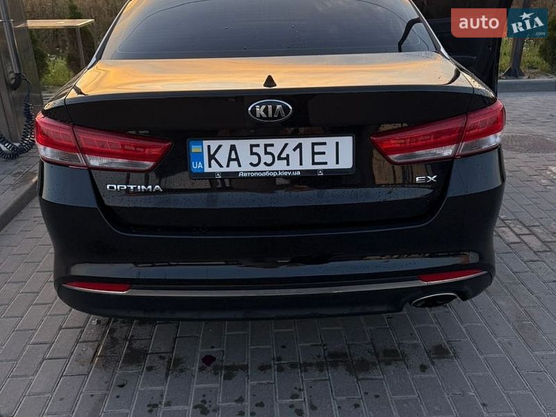 Седан Kia Optima 2016 в Одессе